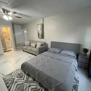 Holiday home Adorable In Tampa., Tampa